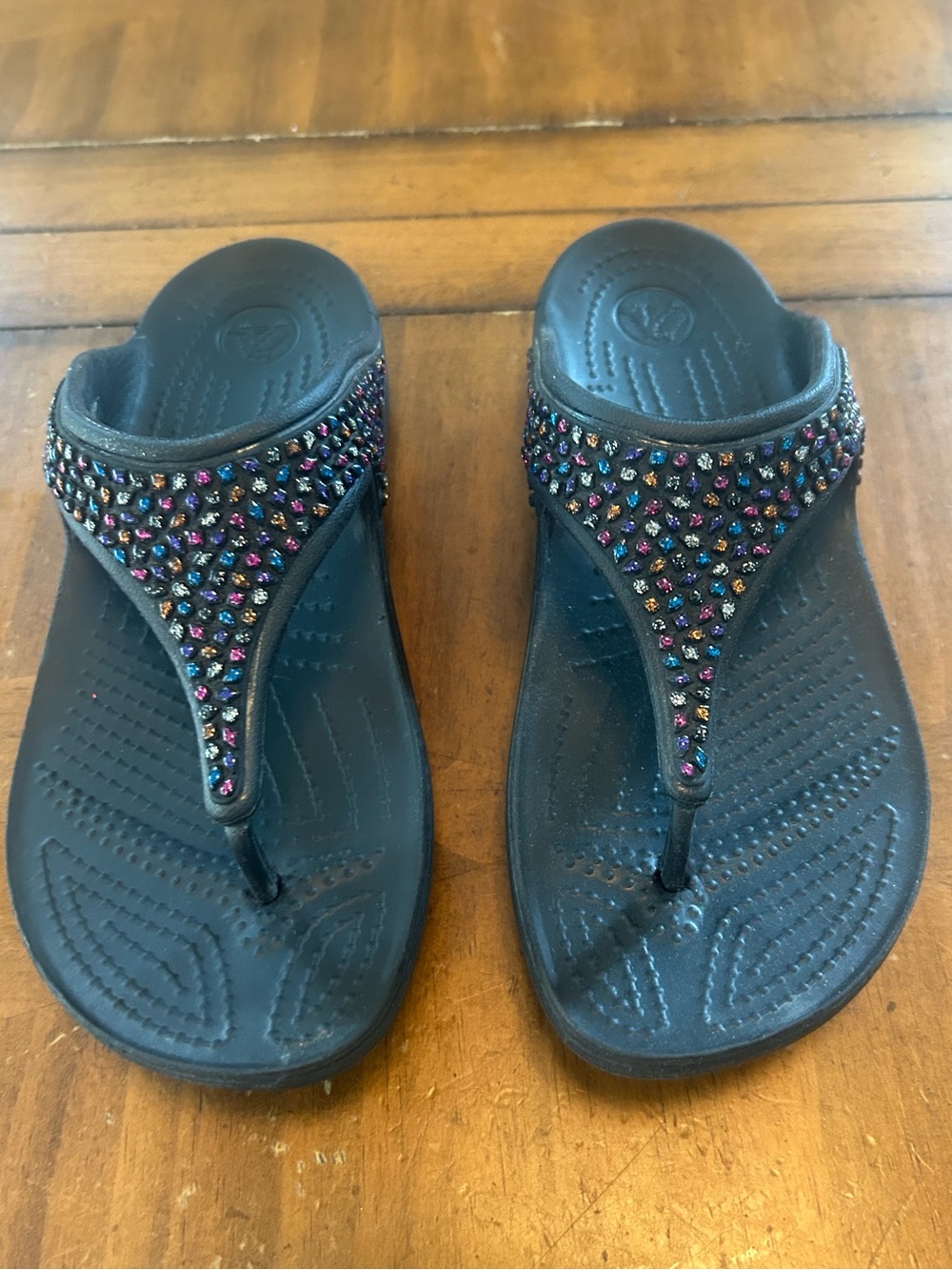 CROCS Sloane Diamante Black Embellished Gems Platform Flip Flops Sandals Size 7